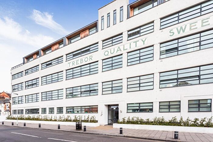 2 Bedroom Flat To Rent In Bridgepoint Lofts, Shaftesbury Road, London, E7