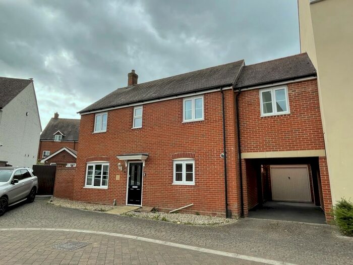 4 Bedroom Semi-Detached House To Rent In Conyger Road, Amesbury, Salisbury, SP4
