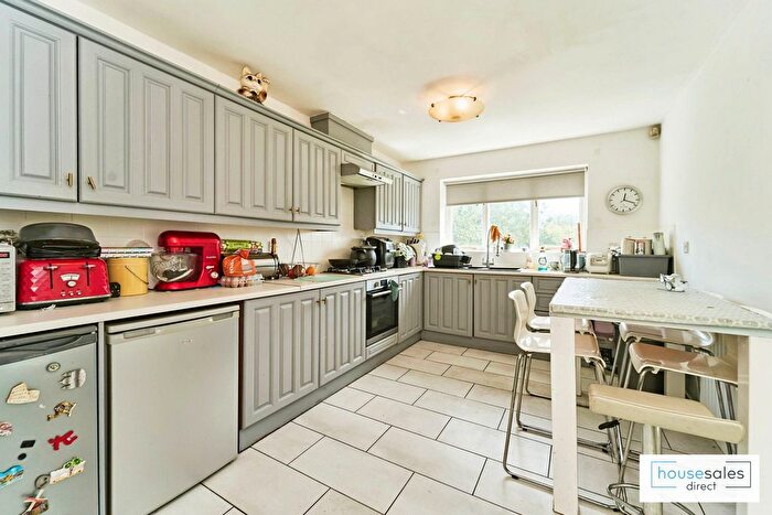 5 Bedroom Detached House For Sale In Keble Grove, Walsall, WS1