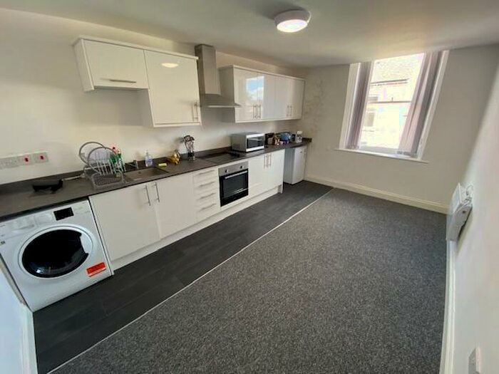2 Bedroom Flat To Rent In Bath Street, Ilkeston, DE7