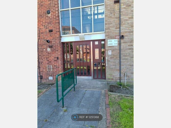 1 Bedroom Flat To Rent In Coleridge Way, West Drayton UB7