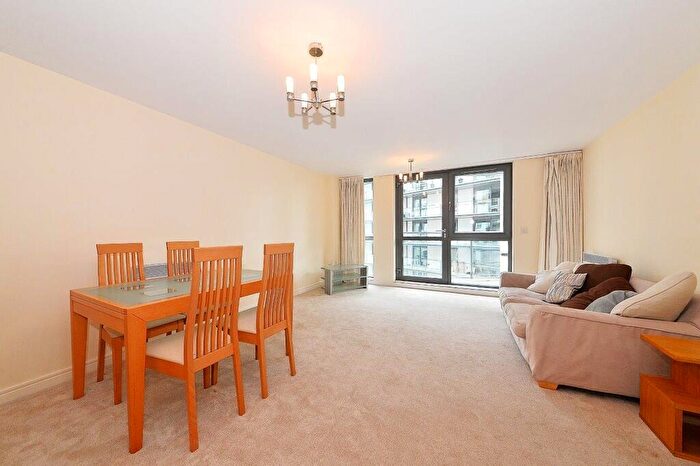 2 Bedroom Flat To Rent In Centenary Plaza, Holiday Street, B1