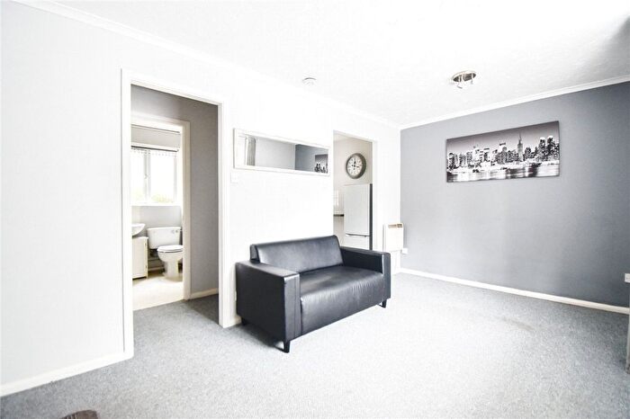 1 Bedroom Studio To Rent In Lucerne Close, Cambridge, CB1