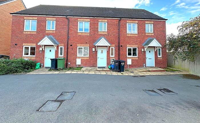 3 Bedroom Property To Rent In Bottle Kiln Rise, Brierley Hill, DY5