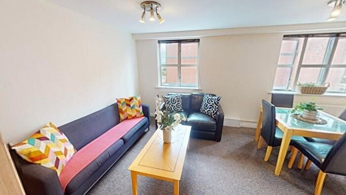 2 Bedroom Flat To Rent In Royal Victoria Court Gamble Street, Nottingham, NG7