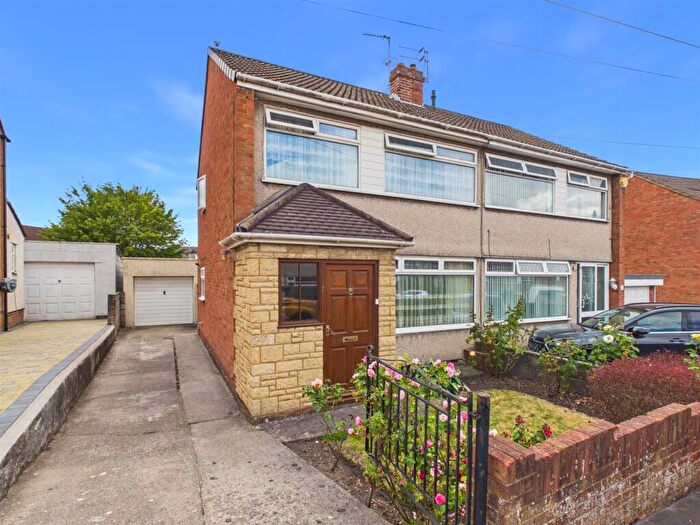 3 Bedroom Semi-Detached House For Sale In Clovelly Close, St. George, Bristol, BS5