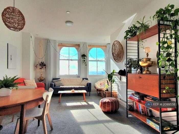 3 Bedroom Flat To Rent In Marine Parade, Folkestone, CT20