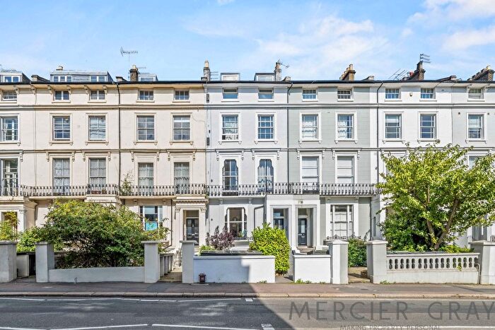 2 Bedroom Flat To Rent In College Crescent, Belsize Park, NW3