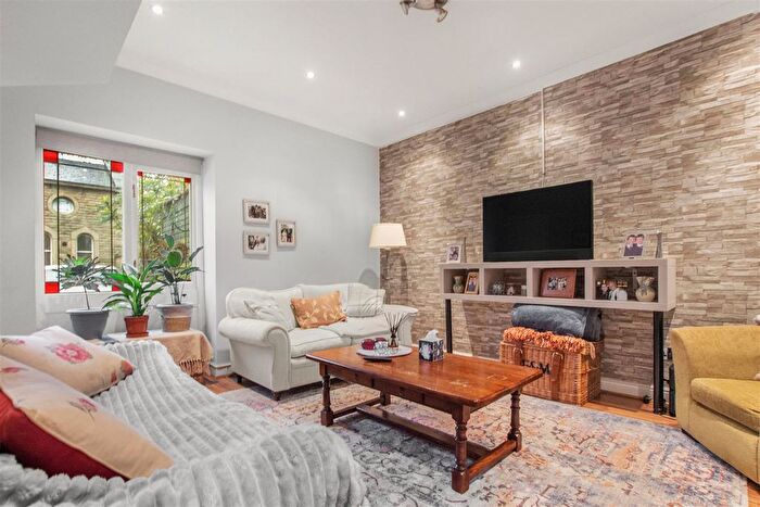 3 Bedroom Terraced House For Sale In Pedders Lane, Ashton-On-Ribble, Preston, PR2