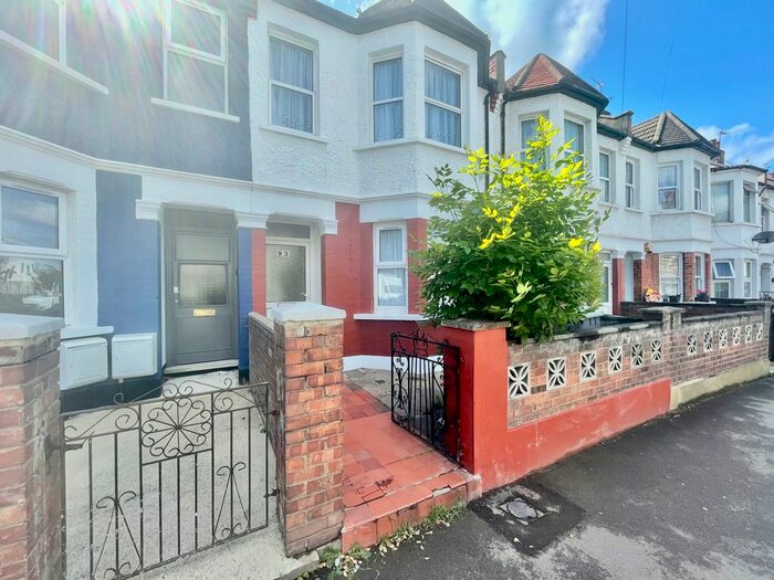 5 Bedroom Property To Rent In Oldfield Road, London, NW10