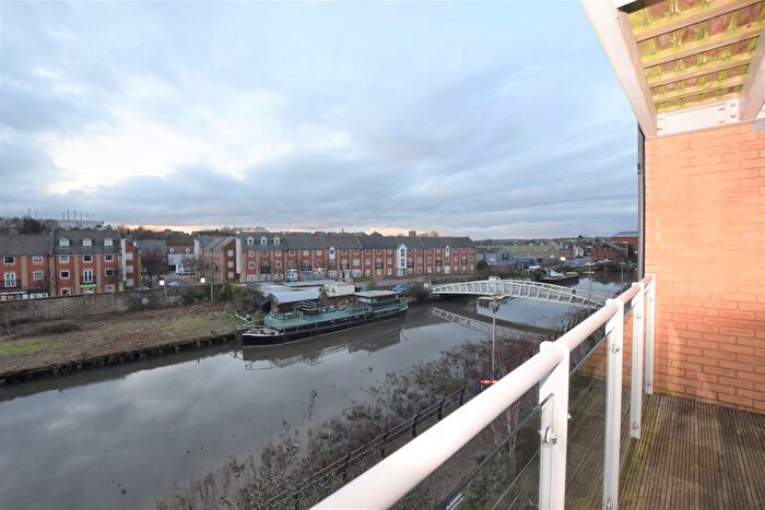 2 Bedroom Flat To Rent In Sail House, Colchester, CO2