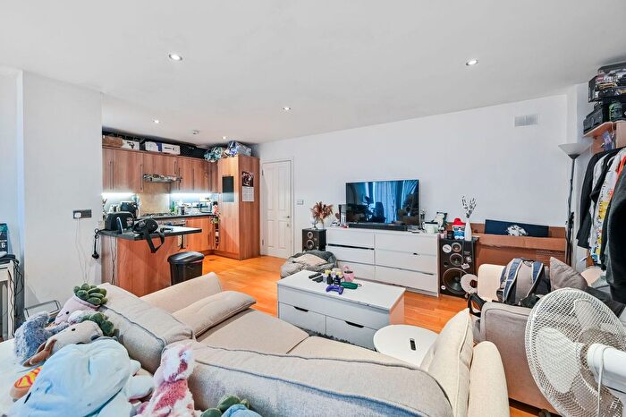 1 Bedroom Flat For Sale In Blackheath Hill, Greenwich, London, SE10