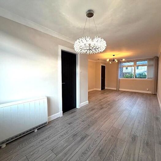 2 Bedroom Flat To Rent In Nimmo Place, Perth, PH1