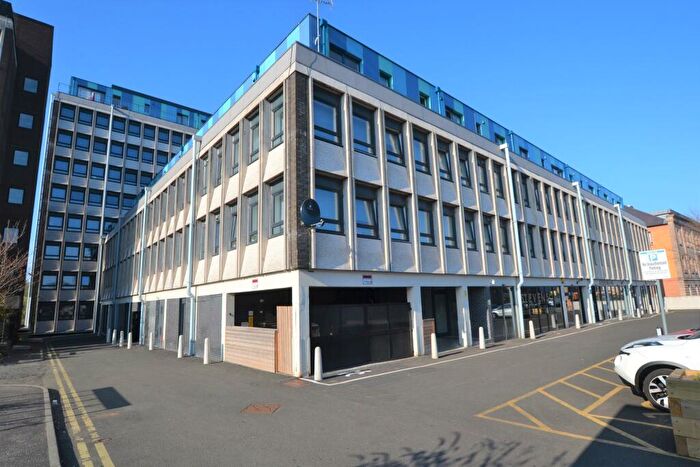 2 Bedroom Flat To Rent In Elfin Square, Gorgie, Edinburgh, EH11