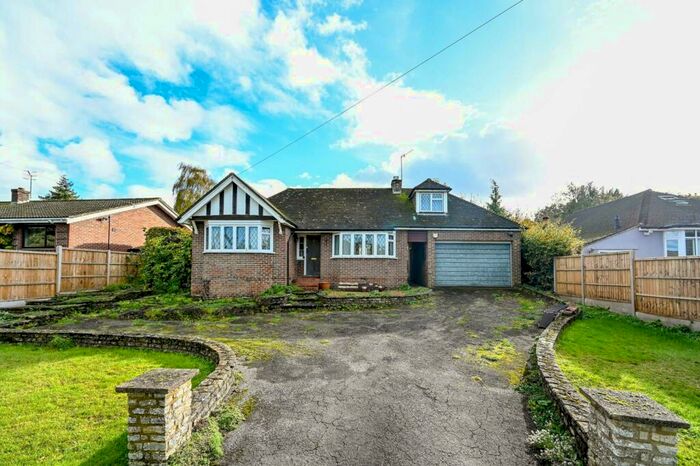 2 Bedroom Bungalow For Sale In Dorking Road, Chilworth, Guildford, GU4