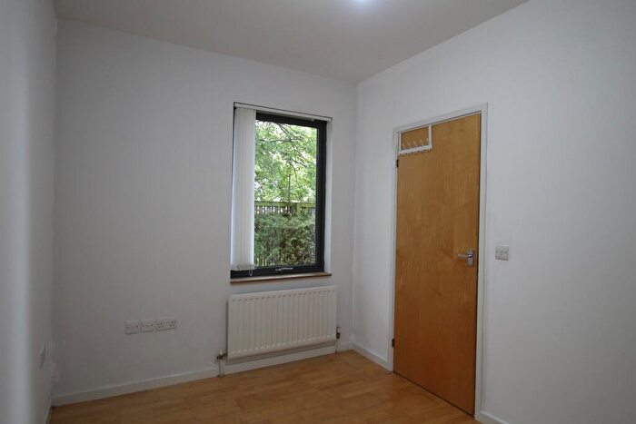 2 Bedroom Apartment To Rent In Acacia Road, NE10