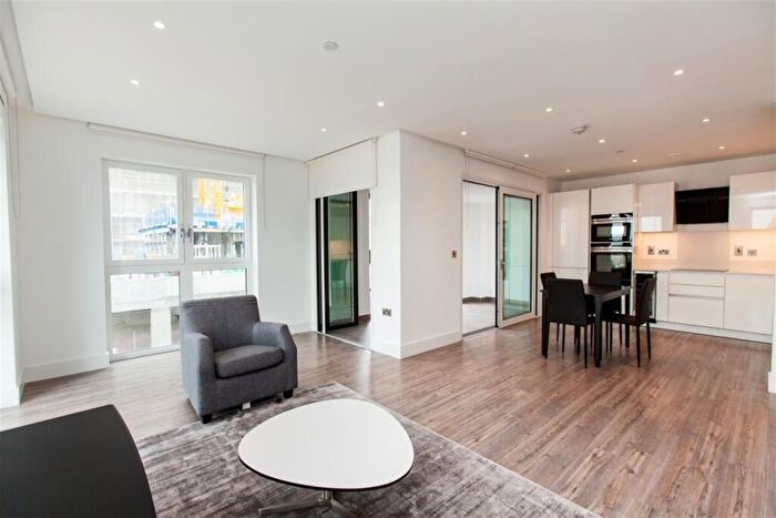 2 Bedroom Flat To Rent In Wiverton Tower, New Drum St, E1