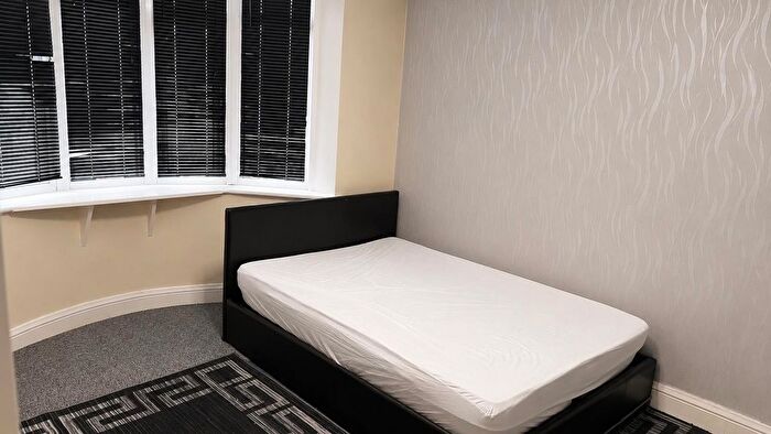 Studio To Rent In Studio, Catherine Gardens, TW3