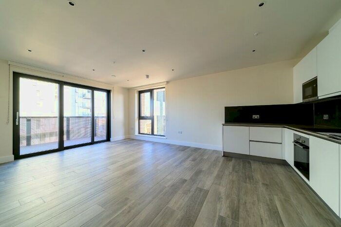 3 Bedroom Apartment To Rent In Union Wharf, Alder Path, London, SE8