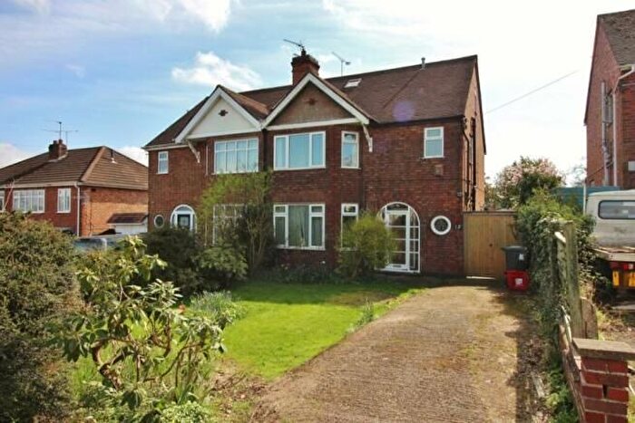 4 Bedroom Semi-Detached House To Rent In Crackley Hill, Coventry Road, Kenilworth, CV8