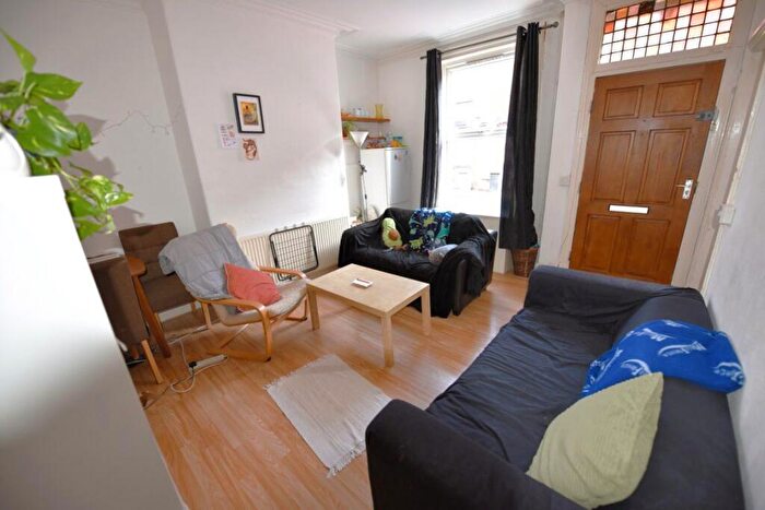 2 Bedroom House To Rent In William Street, LS6