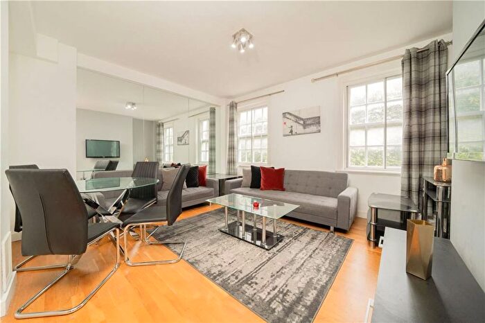 2 Bedroom Flat To Rent In Ovington Court, Chelsea, SW3