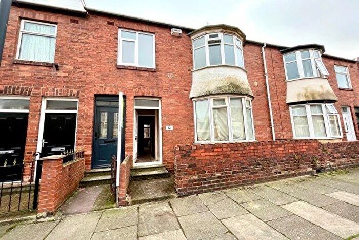 3 Bedroom Flat To Rent In Walpole Street, Newcastle Upon Tyne, NE6