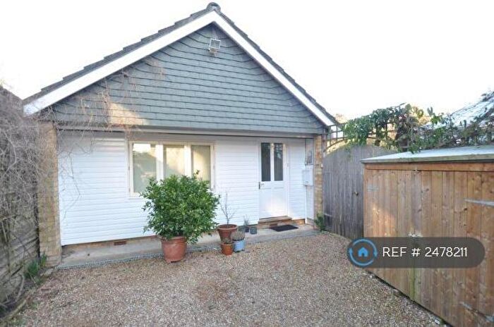 1 Bedroom Detached House To Rent In Kiln Ride, Wokingham, RG40