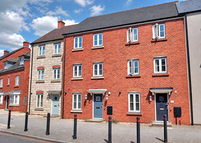 5 Bedroom Terraced House For Sale In Typhoon Way, Brockworth, Gloucester, GL3