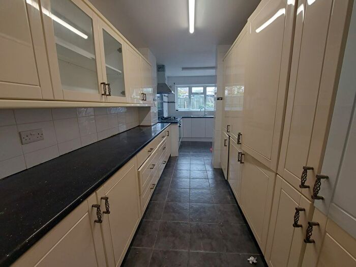 4 Bedroom Terraced House To Rent In Mawney Road, RM7