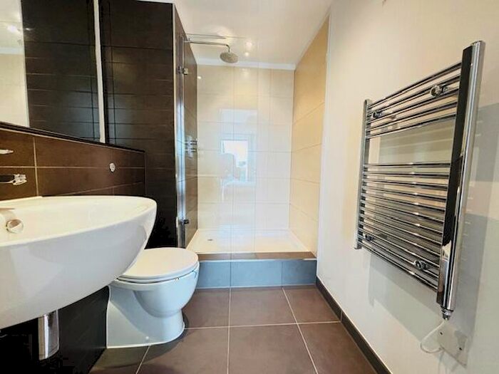 2 Bedroom Flat For Sale In Cypress Place, M4