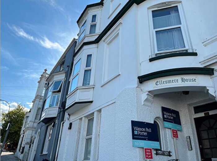 1 Bedroom Flat To Rent In George Street, Ryde, PO33