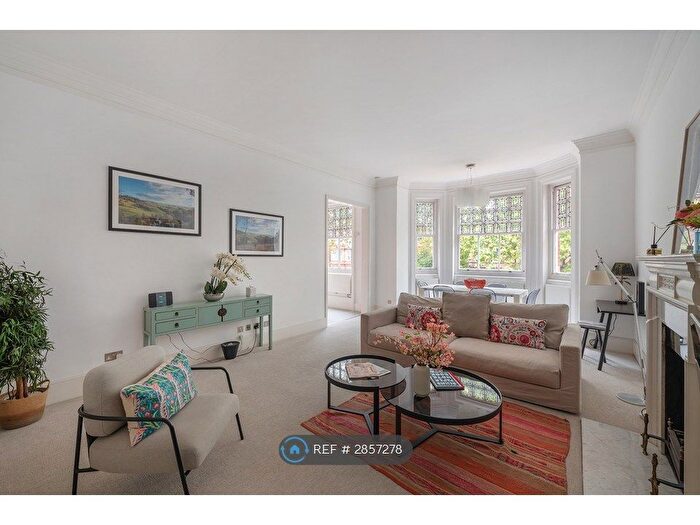 2 Bedroom Flat To Rent In Sloane Gardens, London, SW1W