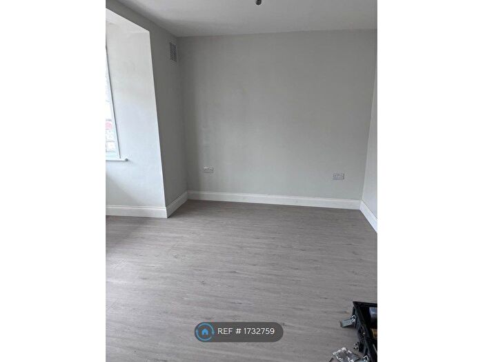 2 Bedroom Maisonette To Rent In Yewfield Road, London, NW10