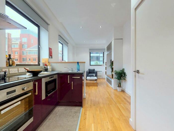 2 Bedroom Apartment To Rent In Queen Street, Leeds, #, LS1