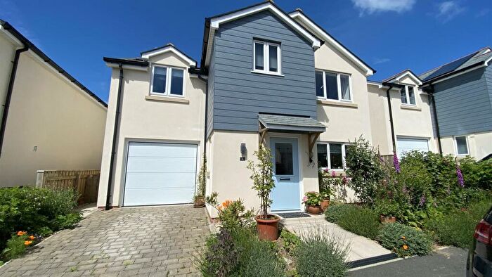 4 Bedroom Detached House For Sale In Lewdown, Near Okehampton, EX20