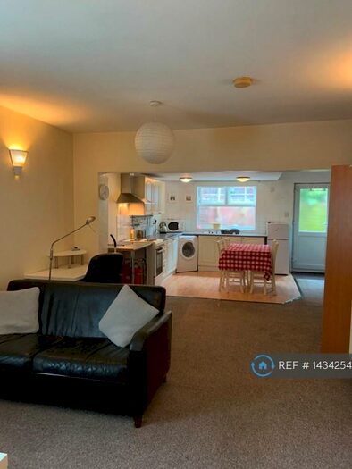 1 Bedroom Flat To Rent In Merrin Court, Loughborough, LE11