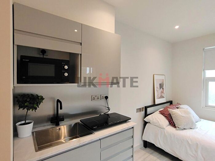 1 Bedroom House To Rent In Villiers Road, Kingston Upon Thames, KT1
