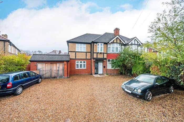 4 Bedroom Semi Detached House For Sale In Stoneleigh Avenue, Worcester Park, KT4