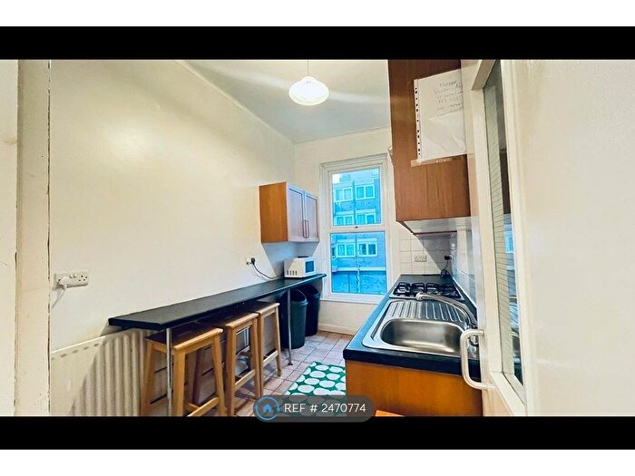 5 Bedroom Flat To Rent In Malden Road, London, NW5