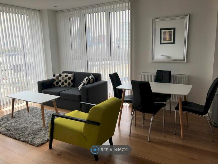 2 Bedroom Flat To Rent In Caxton Street North, Canning Town, London, E16