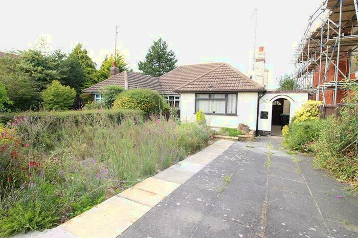 2 Bedroom Semi-Detached Bungalow To Rent In Newton Road, Rushden, NN10