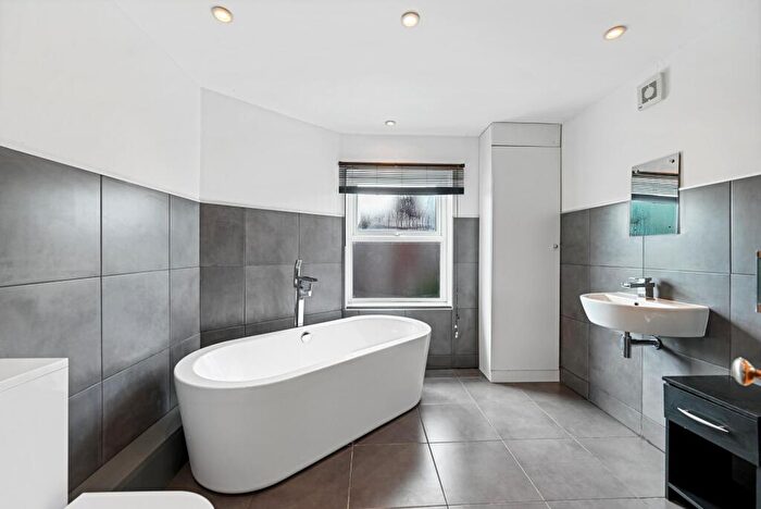 4 Bedroom House To Rent In Margaret Street, Sheffield, S1