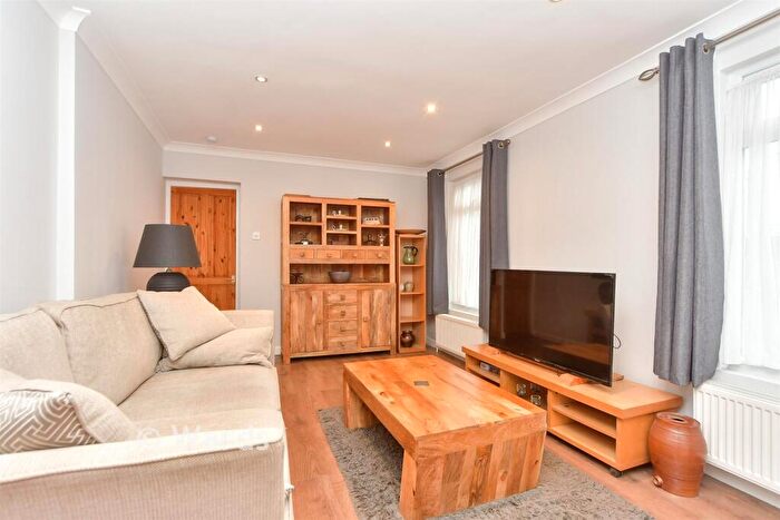 3 Bedroom Semi Detached House For Sale In St. John's Road, Faversham, Kent, ME13