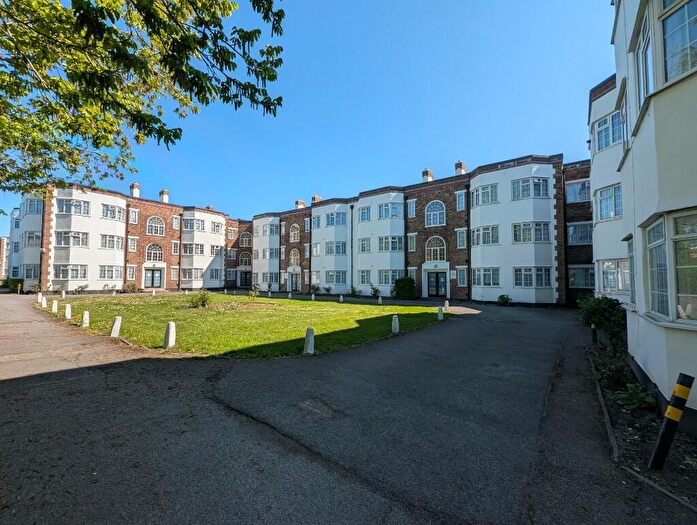 2 Bedroom Flat To Rent In Church Lane, London, NW9