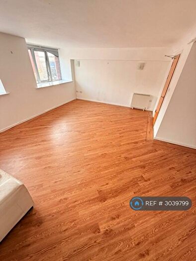 2 Bedroom Flat To Rent In New Hall Lane, Preston, PR1
