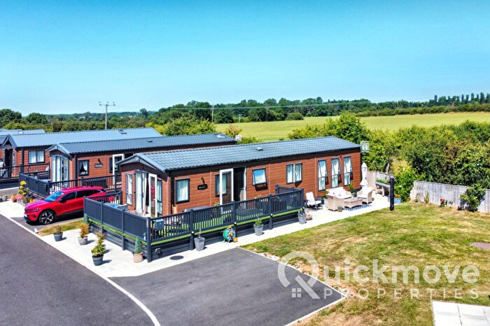 2 Bedroom Park Home For Sale In Darlington, County Durham, DL2