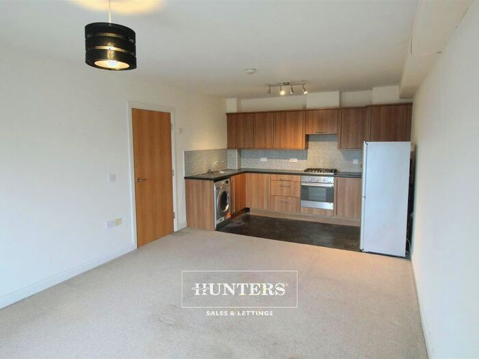 2 Bedroom Flat To Rent In Lagentium Plaza, Castleford, West Yorkshire, WF10