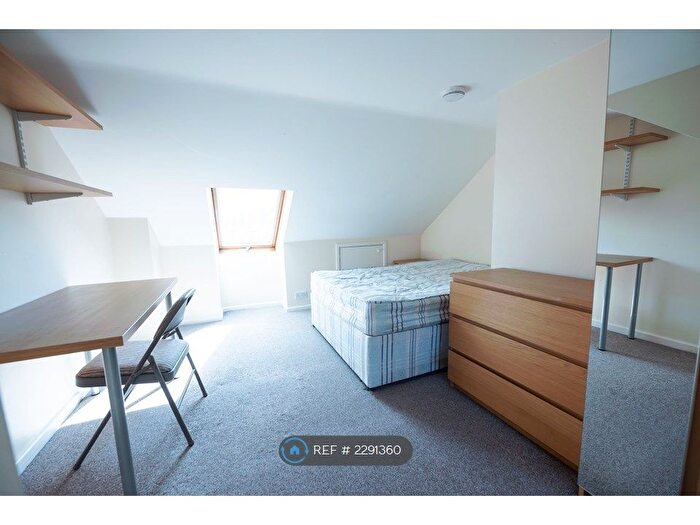 4 Bedroom Terraced House To Rent In Foxhill Road, Reading, RG1