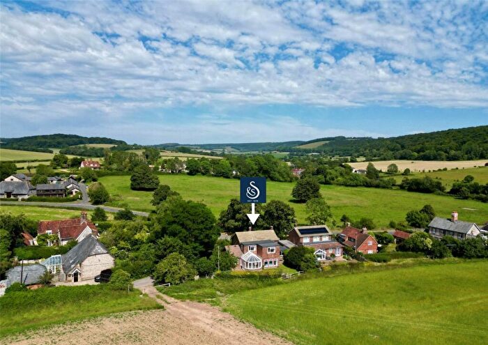 4 Bedroom Property For Sale In Walderton, Chichester, PO18